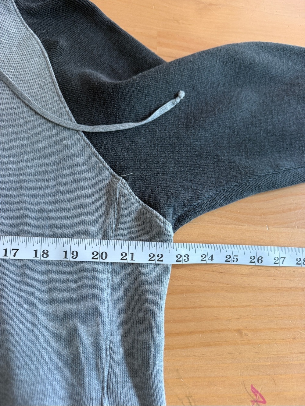 Banana Republic Men's Medium Gray Two Tone Thermal Raglan Hoodie Sweatshirt - Picture 9 of 10